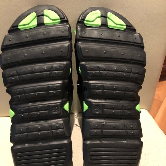 COPY - Accupressure / foot massage slippers unisex - Picture 2 of 8